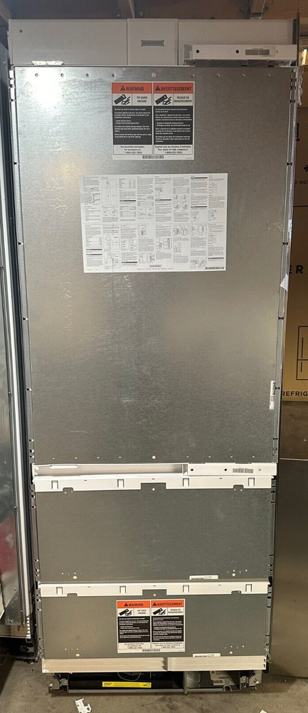 Sub-Zero 30" Designer Over-and-Under Refrigerator - Panel Ready Model - DET3050R