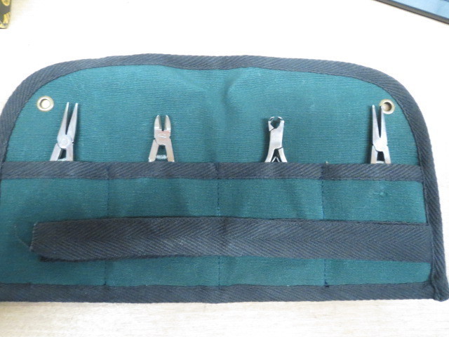 MINI PLIER SET 4 PCS WITH CASE (LL0379-1)