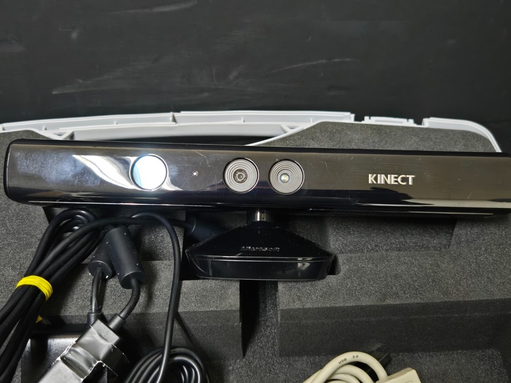 Noiseken Kinect : For Windows PC Model 1517, With Accessories, Case
