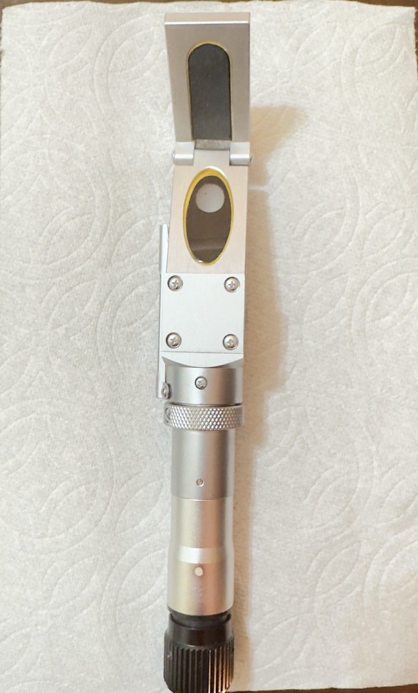 Atago Refractometer 0 - 90%