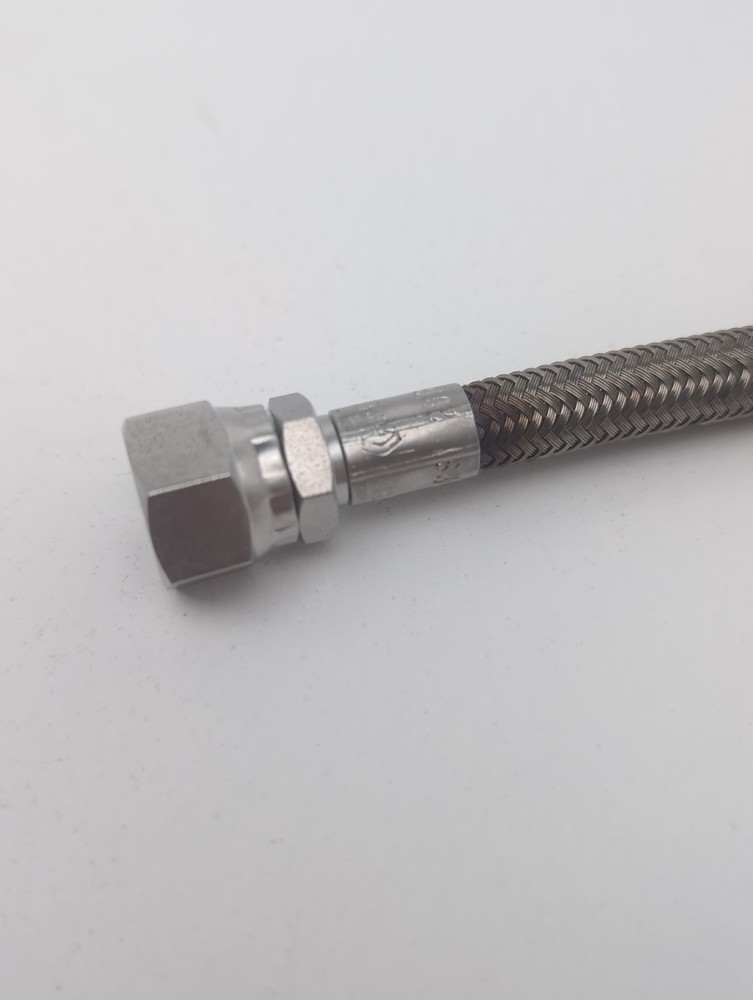 Graco 24N345 Coupled Hose, 1.5', PTFE, SS Braid