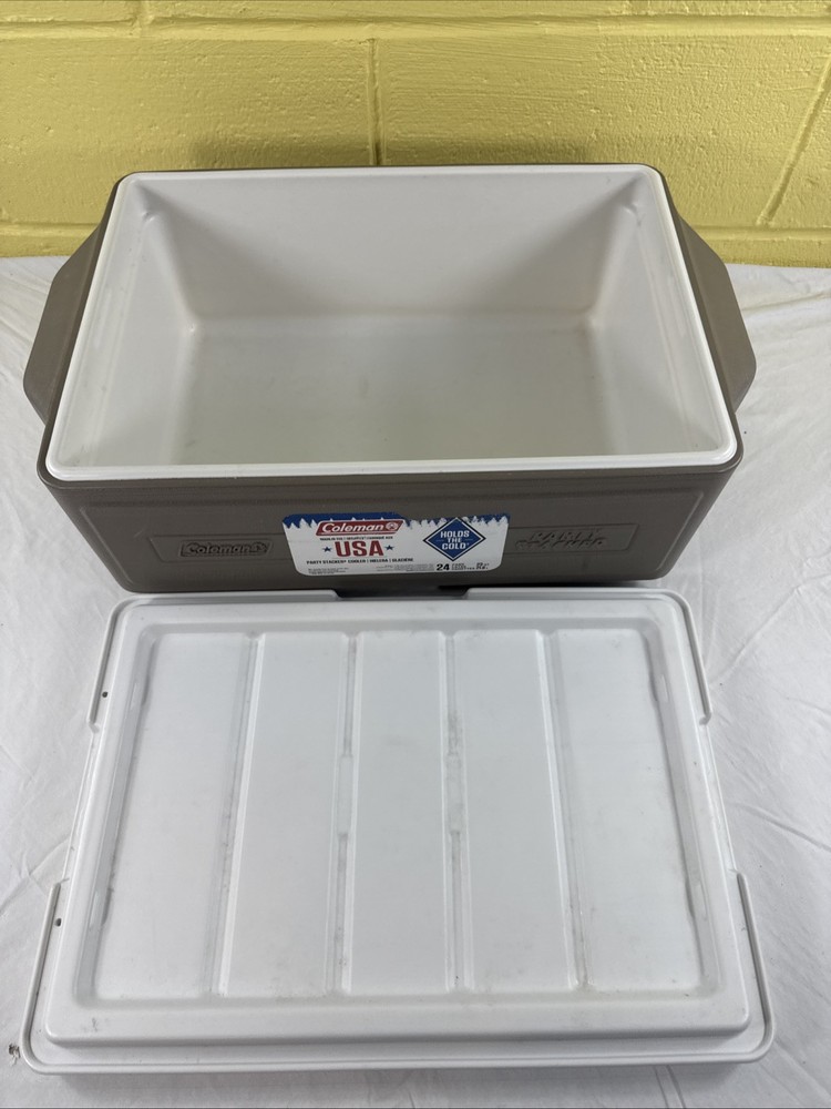 Coleman Party Stacker 24 Can Cooler Stackable Ice Chest Model 6225 Gray USA