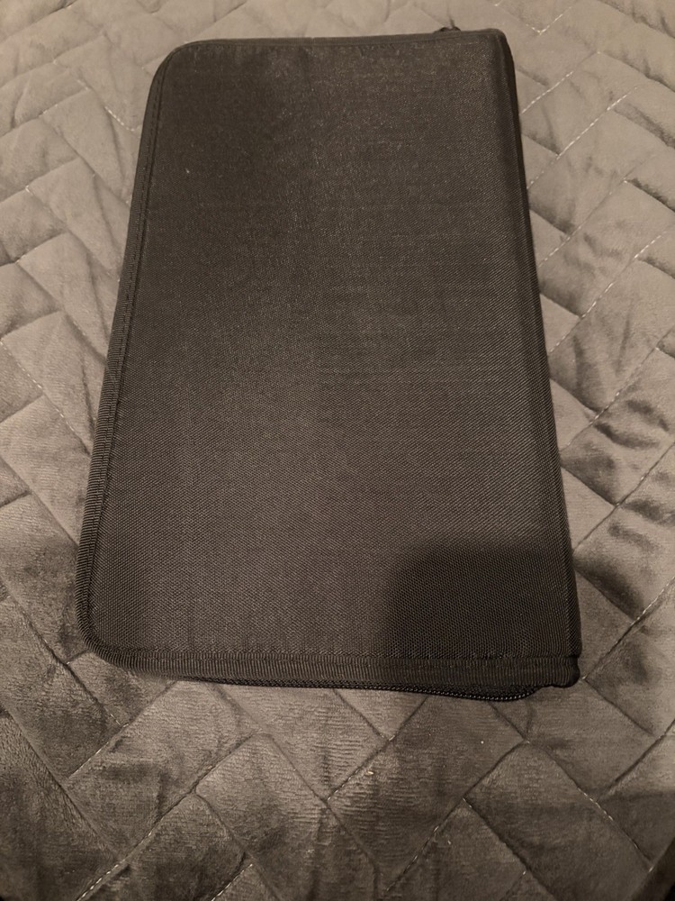 CASE LOGIC CD/DVD - Black Nylon 24 CD or DVD Storage Binder Case