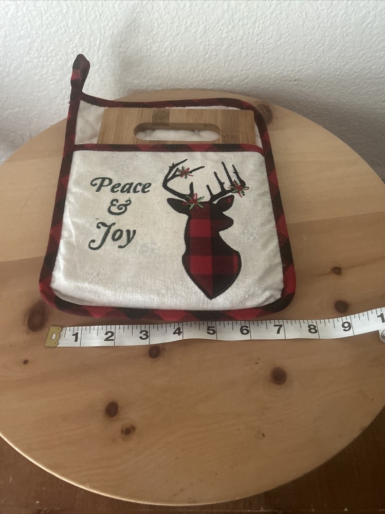 Christmas Peace & Joy Potholder and Cutting Board. New