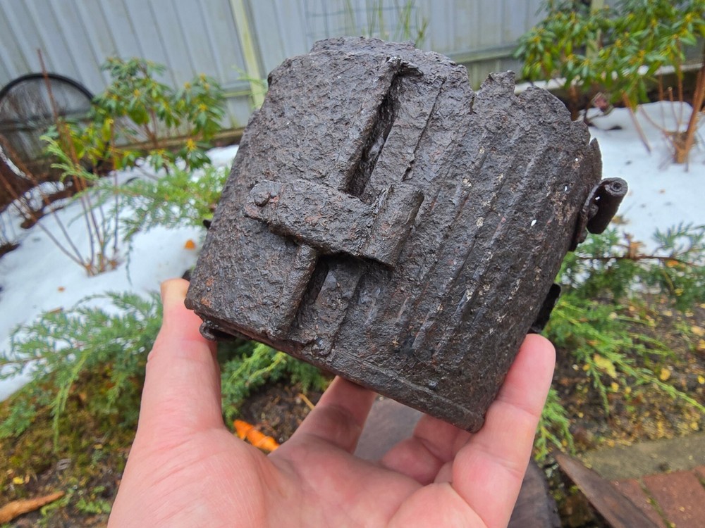 WW2 Accessories from the German bunker relic.