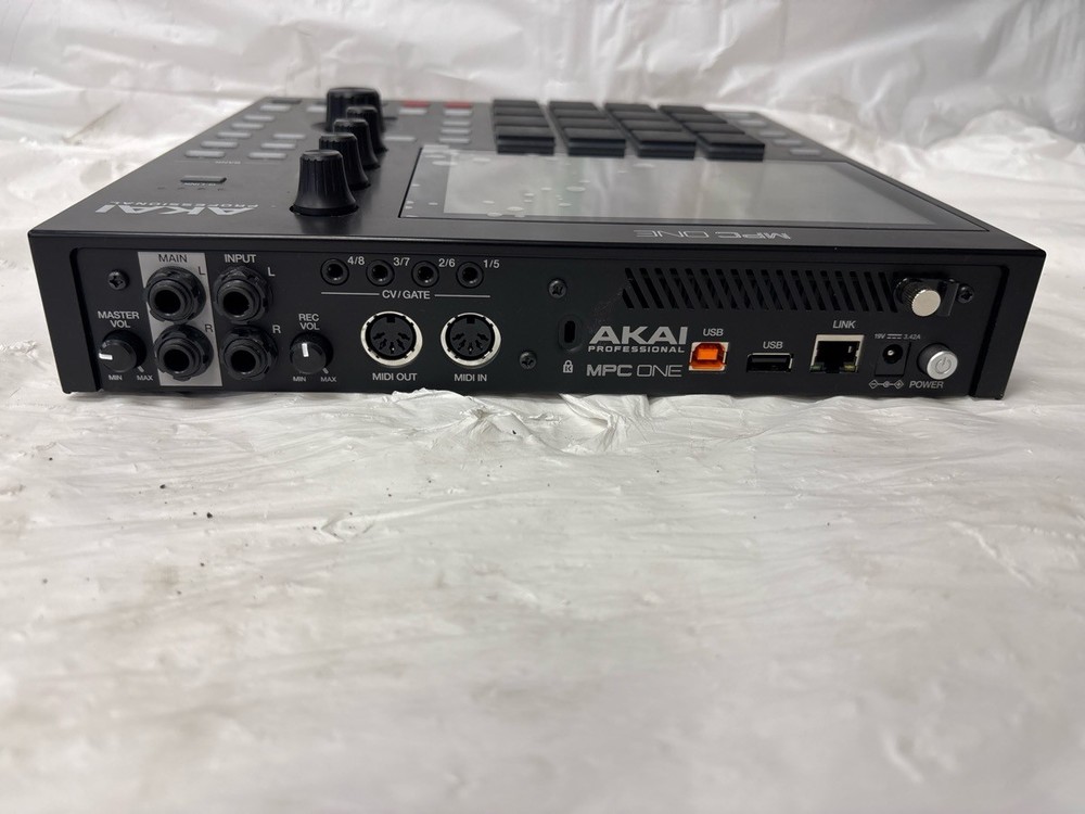 USED AKAI COMP RECORD MPC ONE (P23015874)