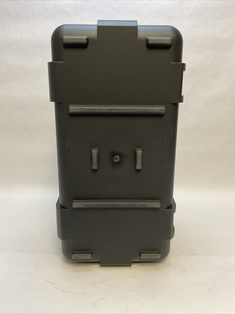 MASTER LOCK EMPTY TOOL BOX