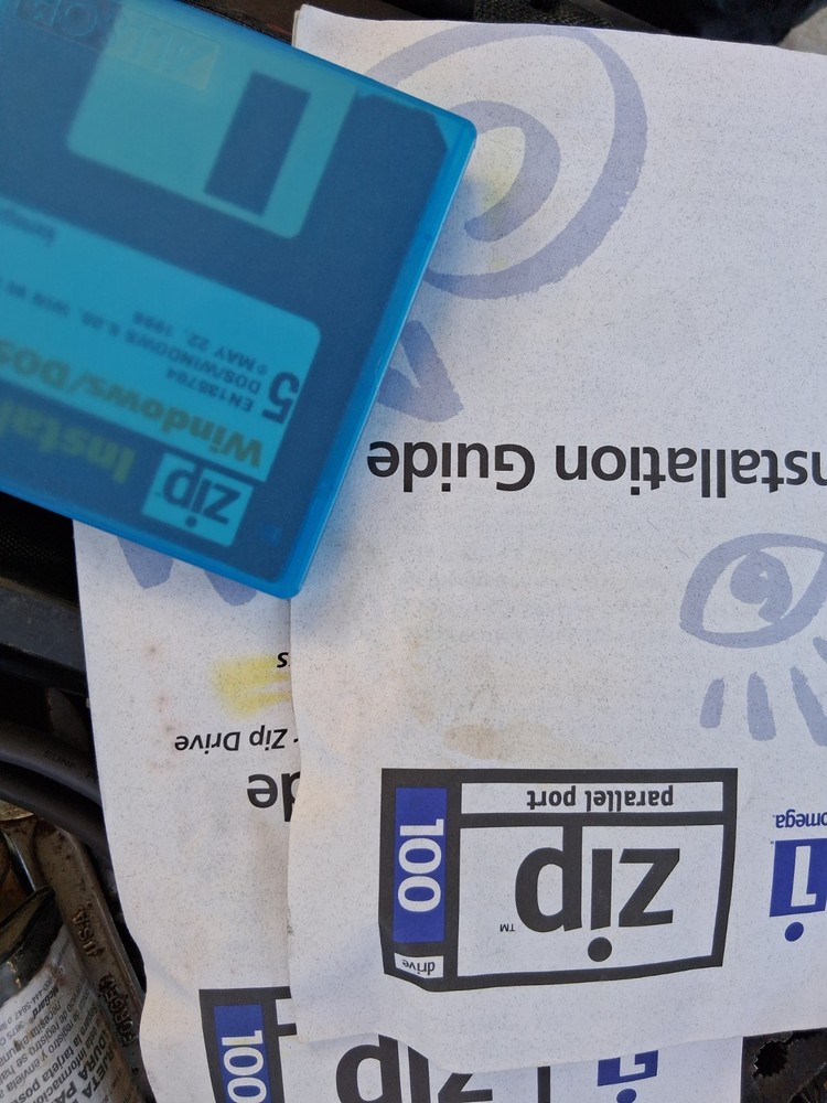 Iomega Zip Drive 100 Parallel Port