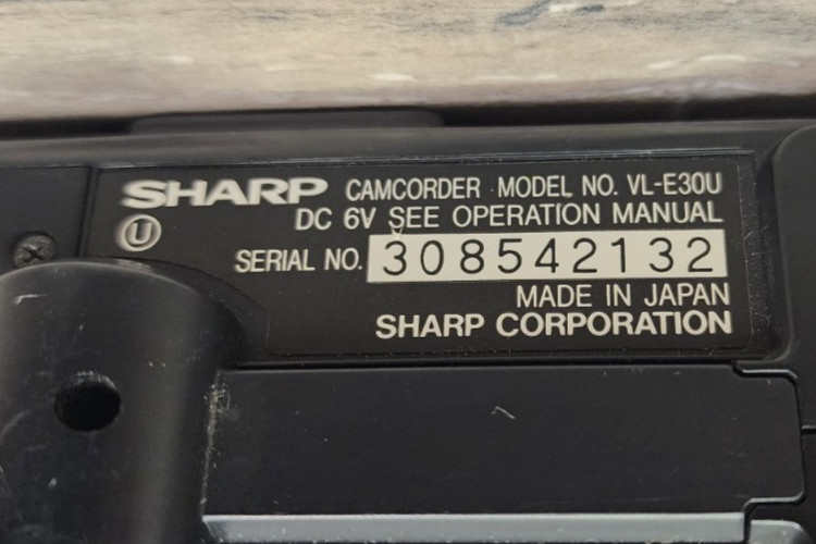 Sharp 8 Viewcam VL-E30 VL-E30U 8mm Video Camera AS IS UNTESTED READ!