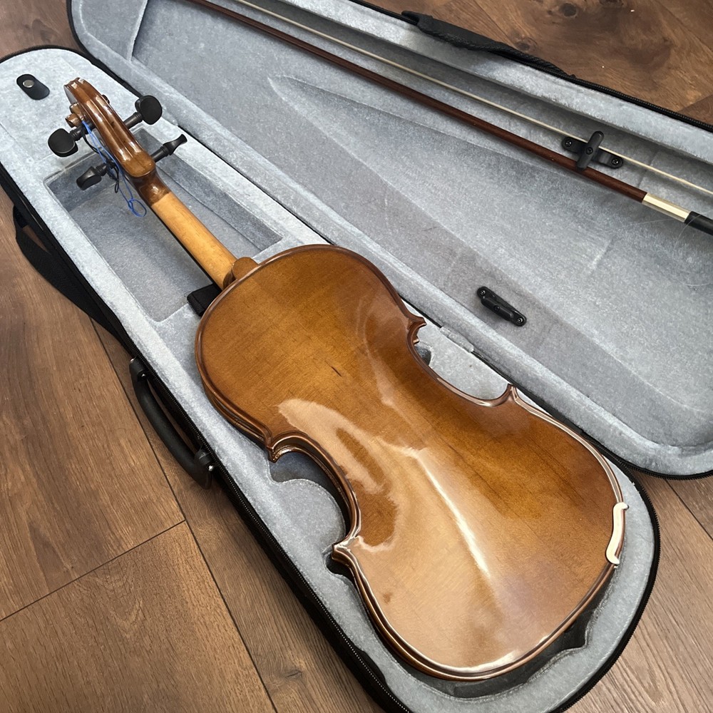 Cremona SV-75 Violin - Used with case