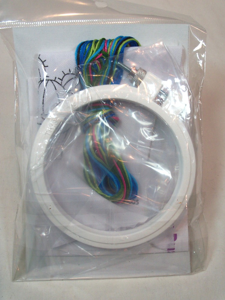 Loops & Threads Cactus Punch Needle Kit Embroidery Hoop Floss & Needle Include
