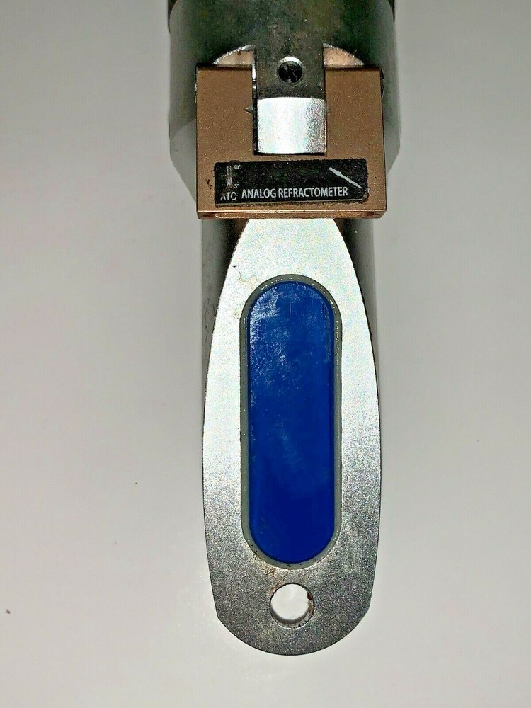 LAXCO PORTABLE REFRACTOMETER, 0°- 32° BRIX RANGE, +/-0.2° ACCURACY, 1ML VOLUME