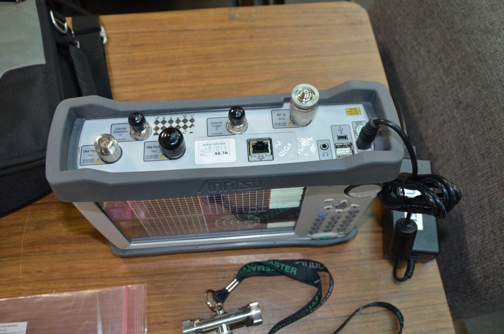 Anritsu MS2035B 6 Ghz 2 Port Vector Network & Spectrum Analyzer VNA Master 411