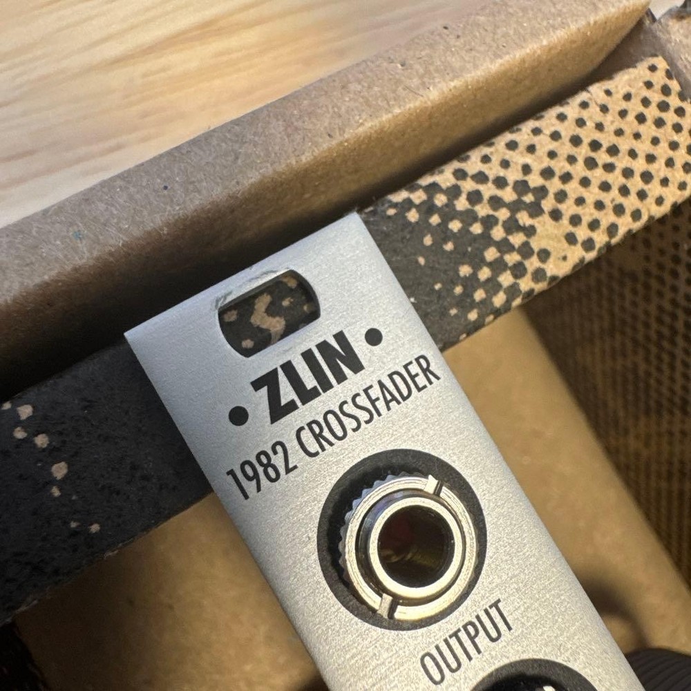 ZLIN 1982 Crossfader 144924