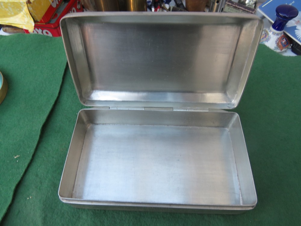 SELANGOR PEWTER CIGARETTE BOX PRESENTED TO LT COL W. M. McCUTCHEON R.A.M.C. 1961