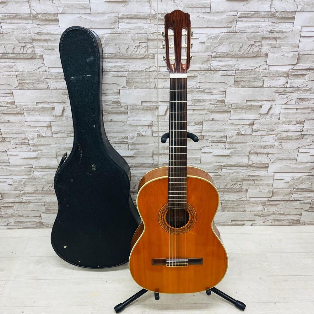 Zen-On Vintage Classical Guitar With Hard Case