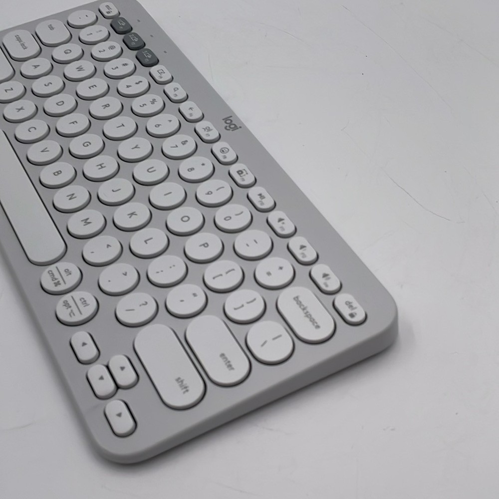 Logitech Pebble 2 Combo Wireless Keyboard and Mouse White - READ