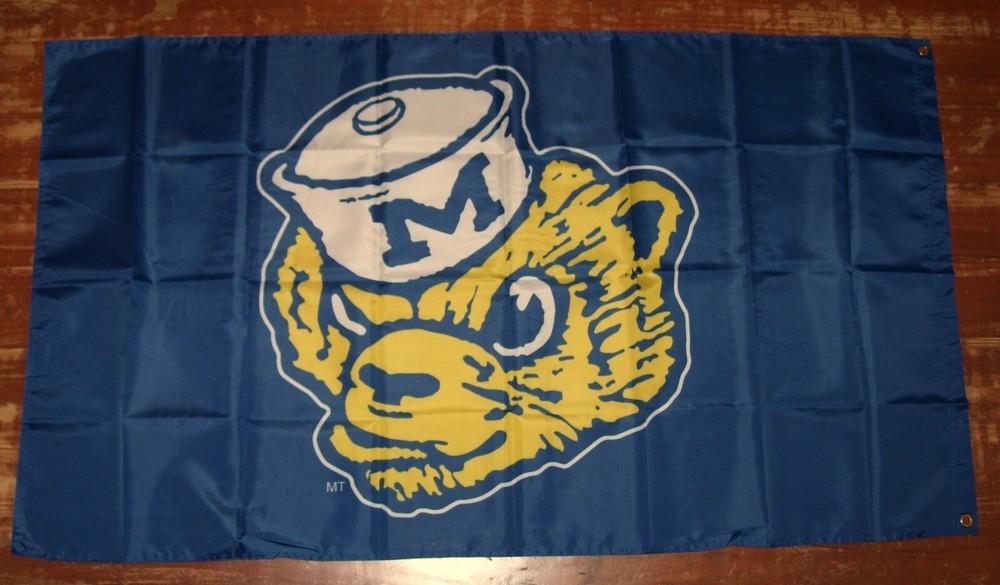 Michigan Wolverines 3'x5' Flag Banner