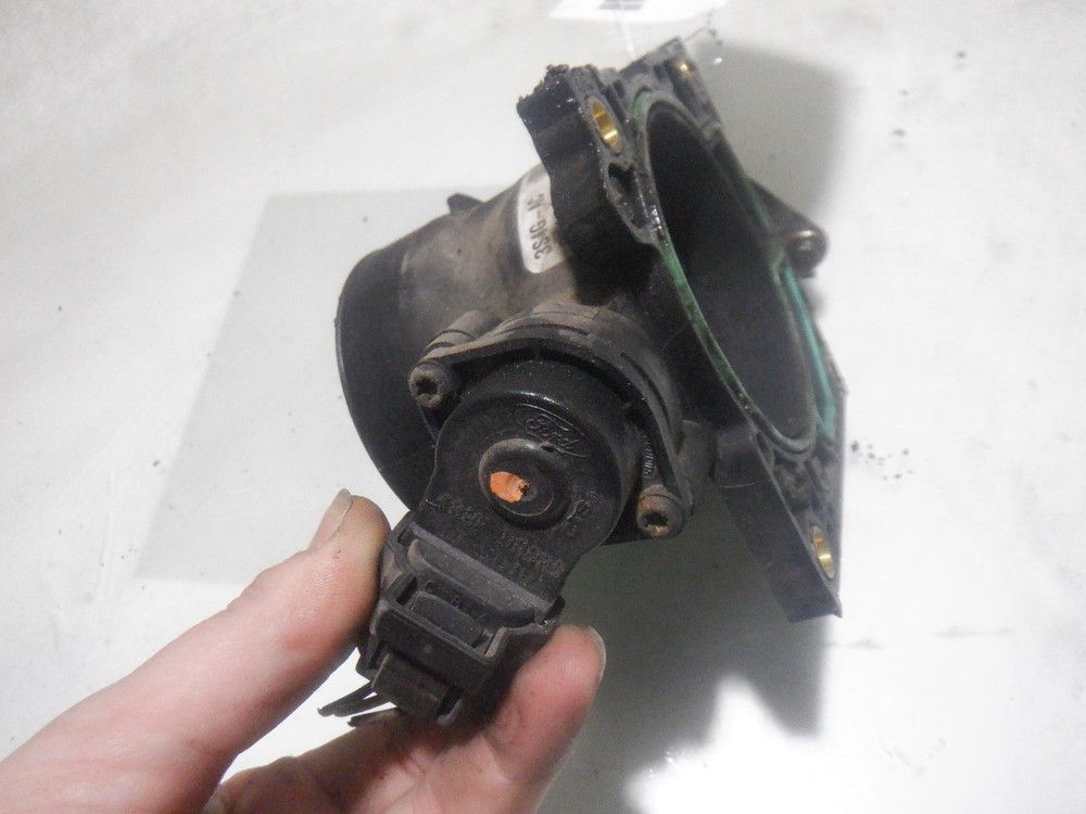 05 FORD FOCUS Throttle Body