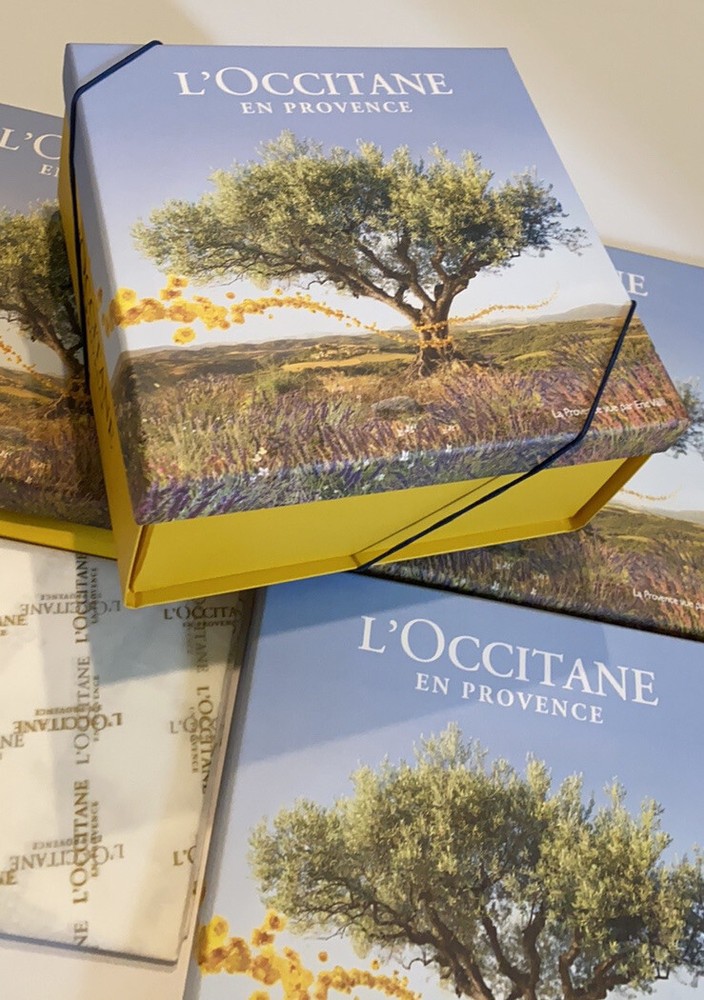 L'Occitane 1 Empty gift box wrapping kit NEW Classic Tree Design
