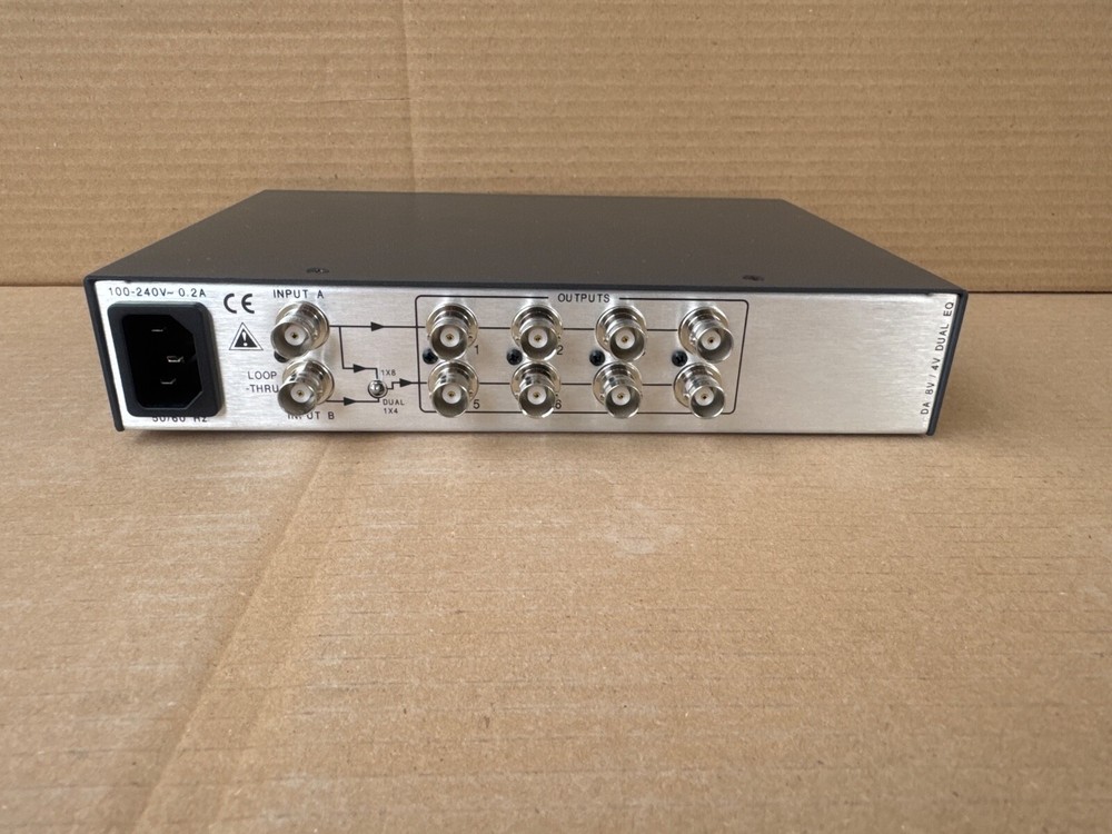 Extron DA 8V/4V Dual EQ 60-693-01 Composite Video Distribution Amplifier