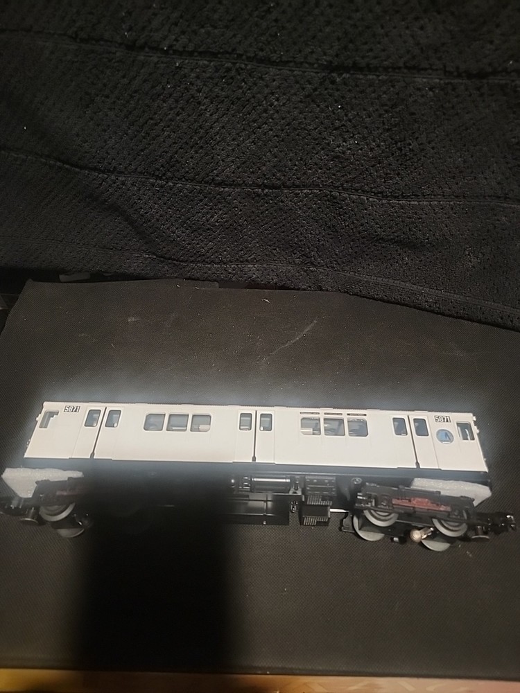 Nyc Mta R17 Whitebird Train