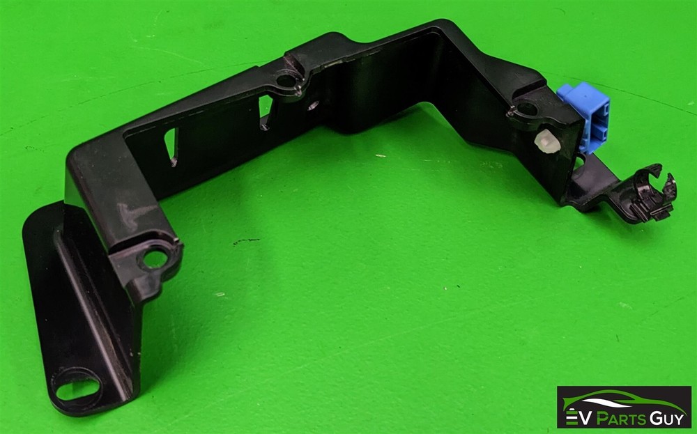 Tesla Model S 2012-2016 EBP & LIFTGATE CONTROL MODULE BRACKET - 1051906-00-A