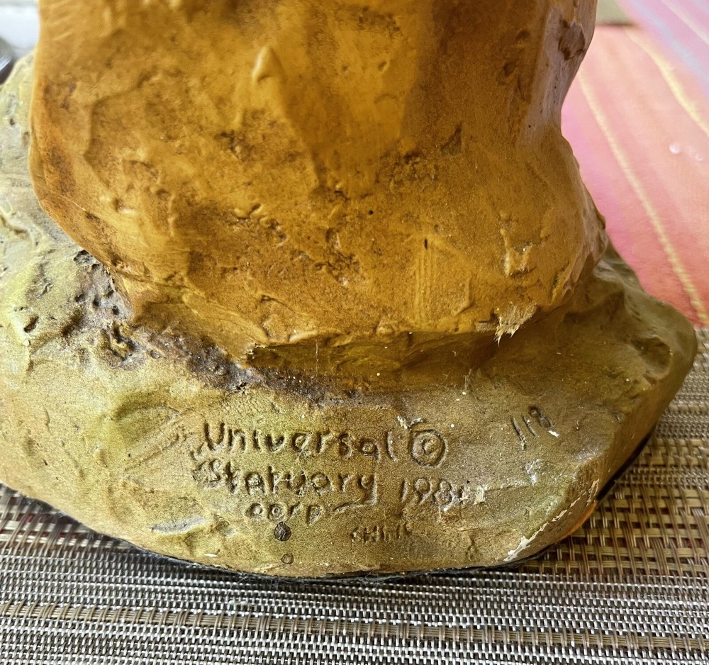 Native American Indian Chief Statue With Pipe - Universal Statuary Corp 1981