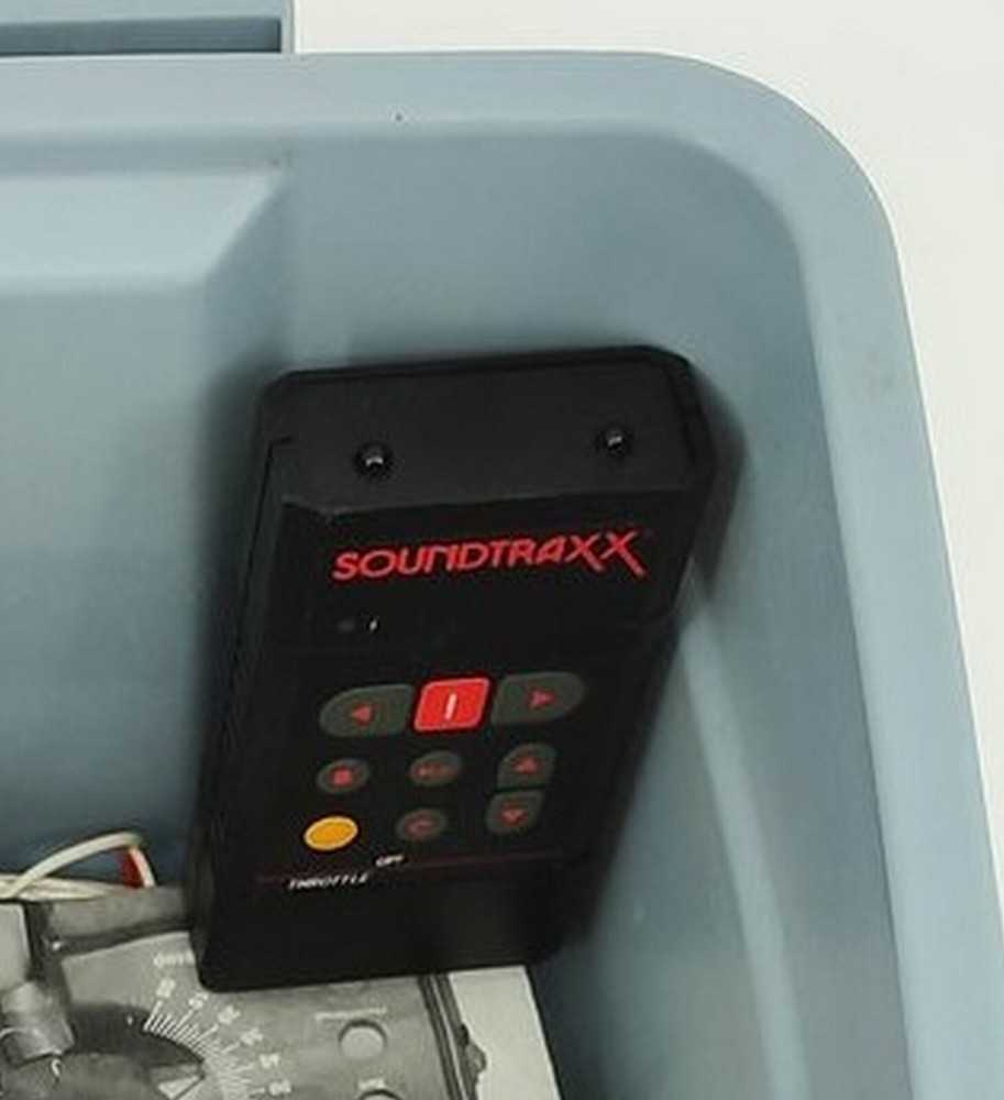 SoundTraxx Modual Controller with Accessories