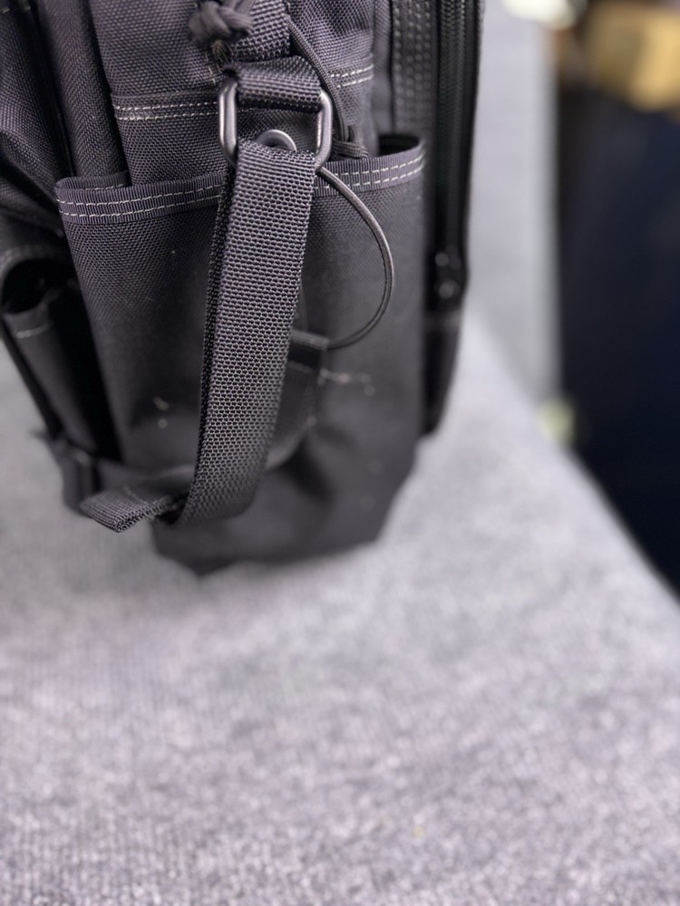 Maxpedition Operator Tactical Laptop Case w / Adjustable Strap Black