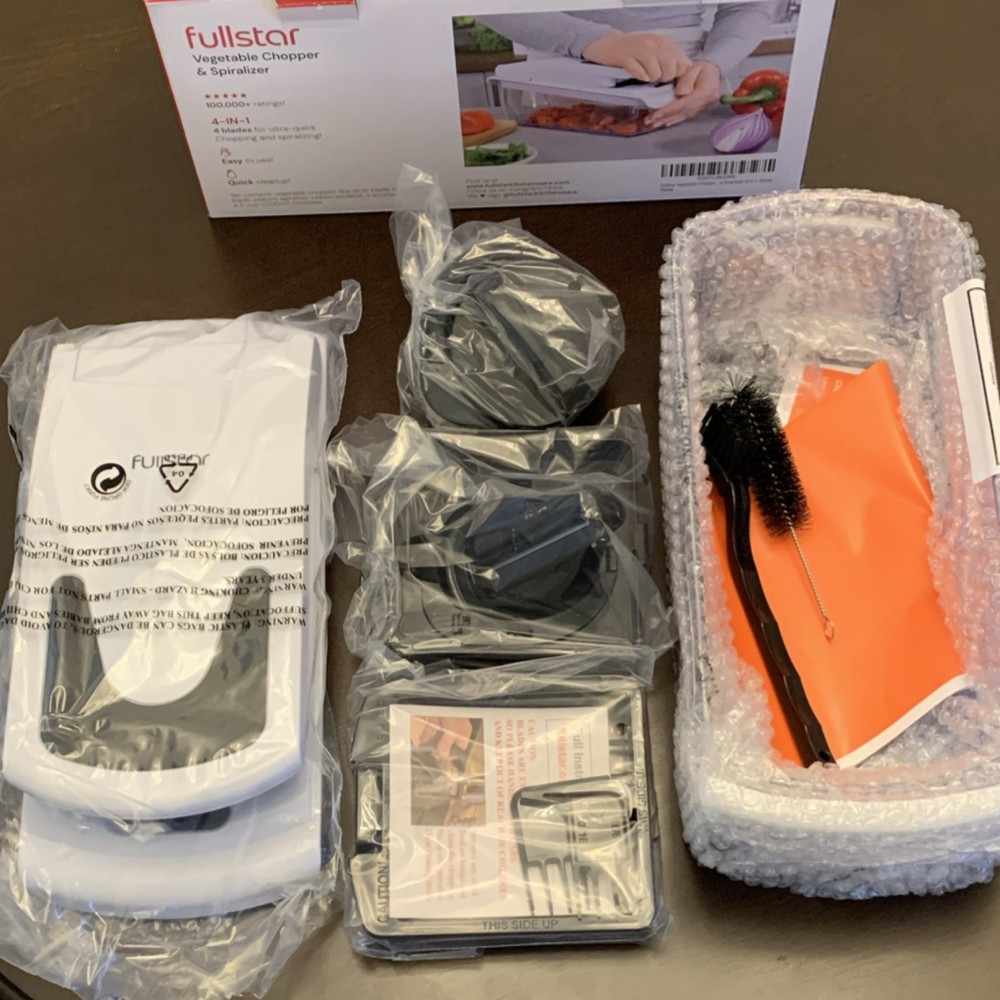 Fullstar Vegetable Chopper & Spiralizer S4 Push Function Dishwasher Safe (White)
