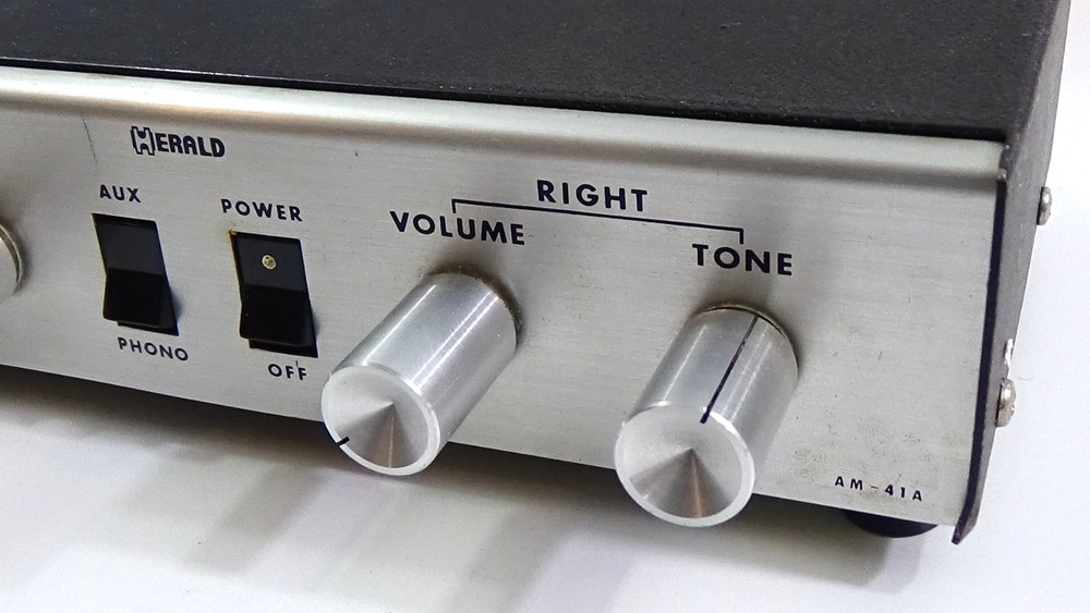 Vintage Herald AM-41 Solid State Stereo Amplifier #879