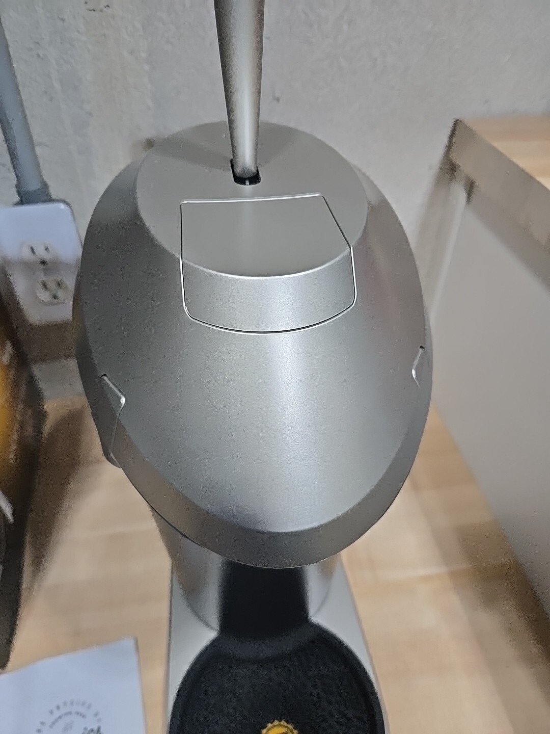 Fizzics FZ101 Portable Beer Enhancement System Micro-Foam Technology Open Box