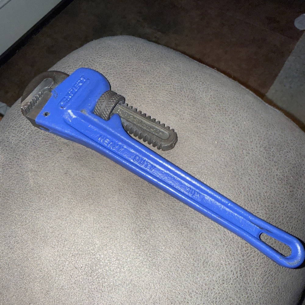 Expert E117821 10" Pipe Wrench