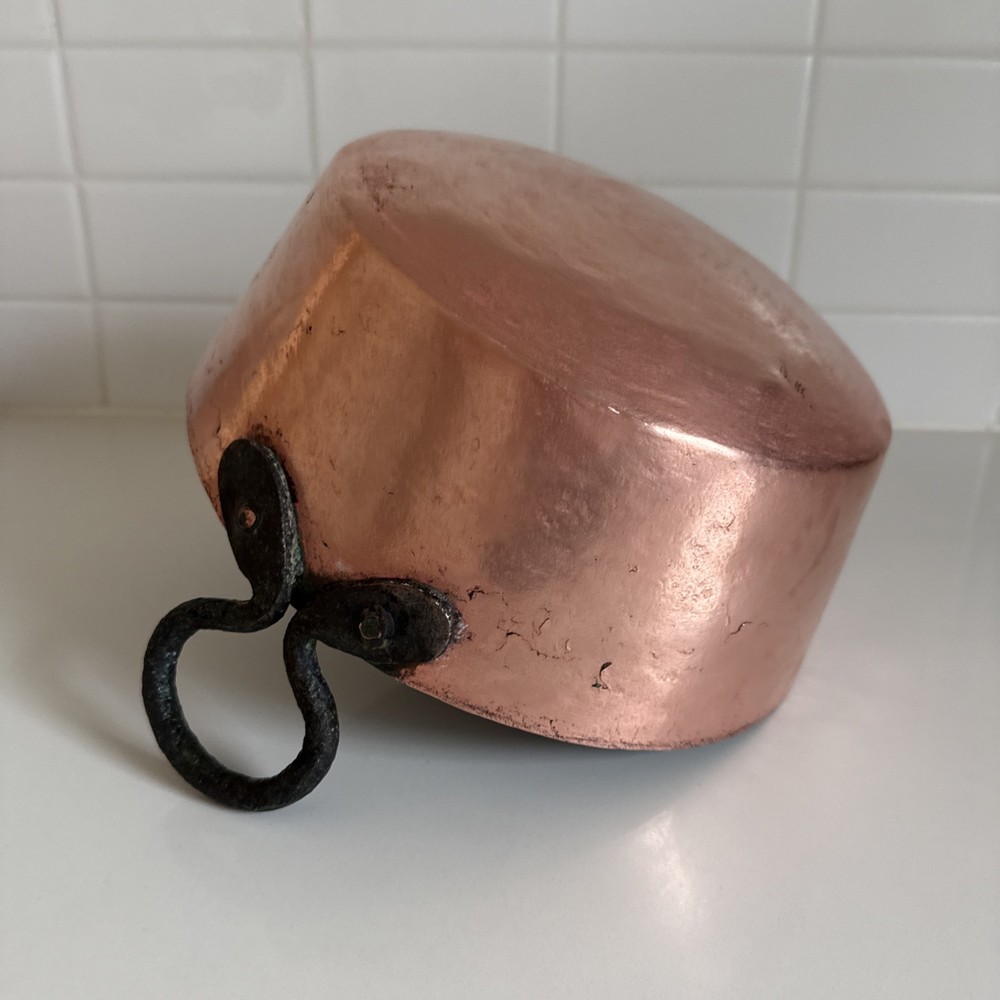 Rustic Hand Crafted Hammered Copper Pot with Riveted Handles 10.5 diameter