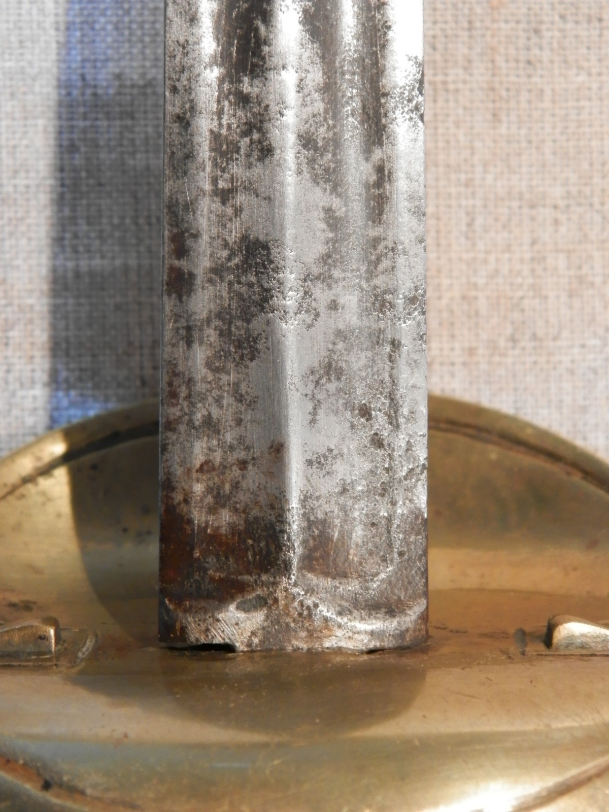 Épée d'officier de la gendarmerie française modèle 1816