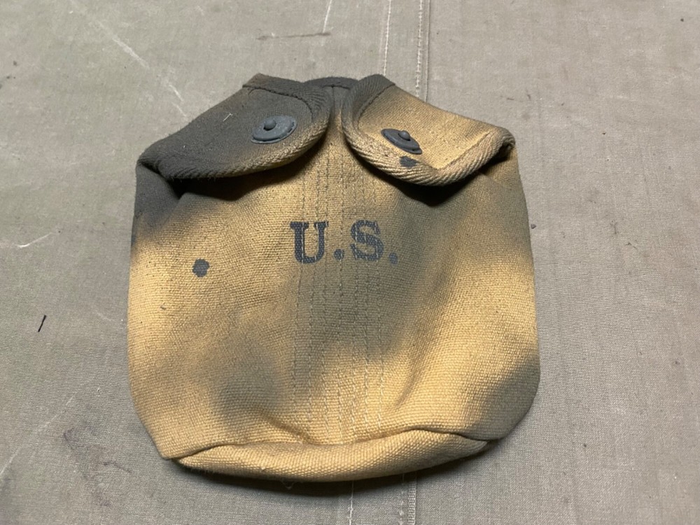 WWII US AIRBORNE PARATROOPER PATHFINDER M1942 CAMO PAINTED CANTEEN CARRIER COVER