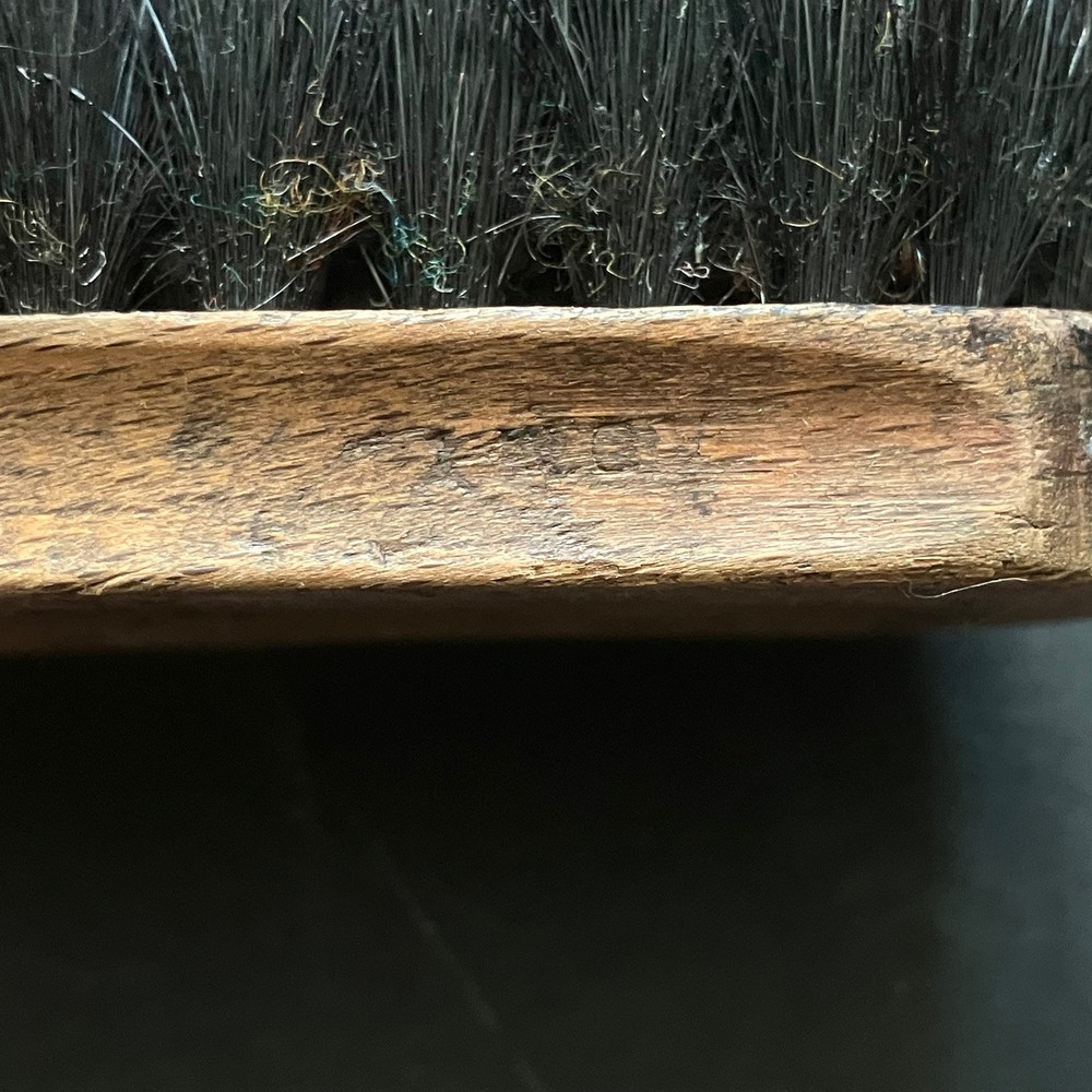 WW2 British Army 1944 Dated Broad Arrow Marked Shoe Brush