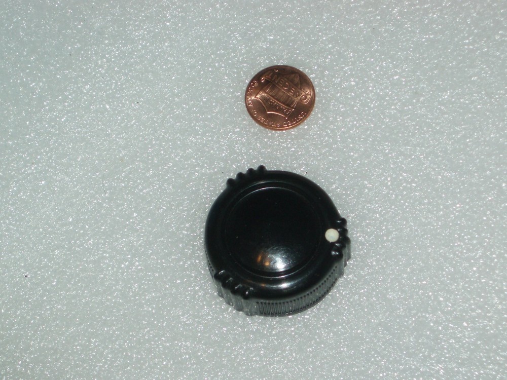 one black  knob OD 1.45 inch for 6 mm shaft 0.25 inch NOS