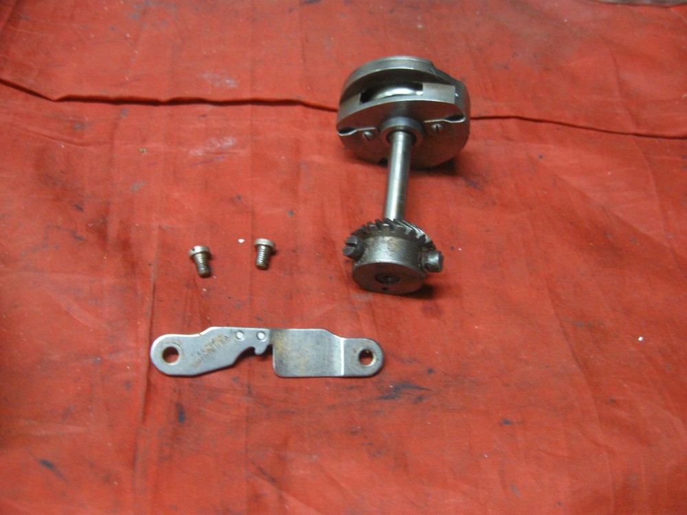 Genuine Singer 201-2 Sewing Machine Part Bobbin Case/Rotating Hook