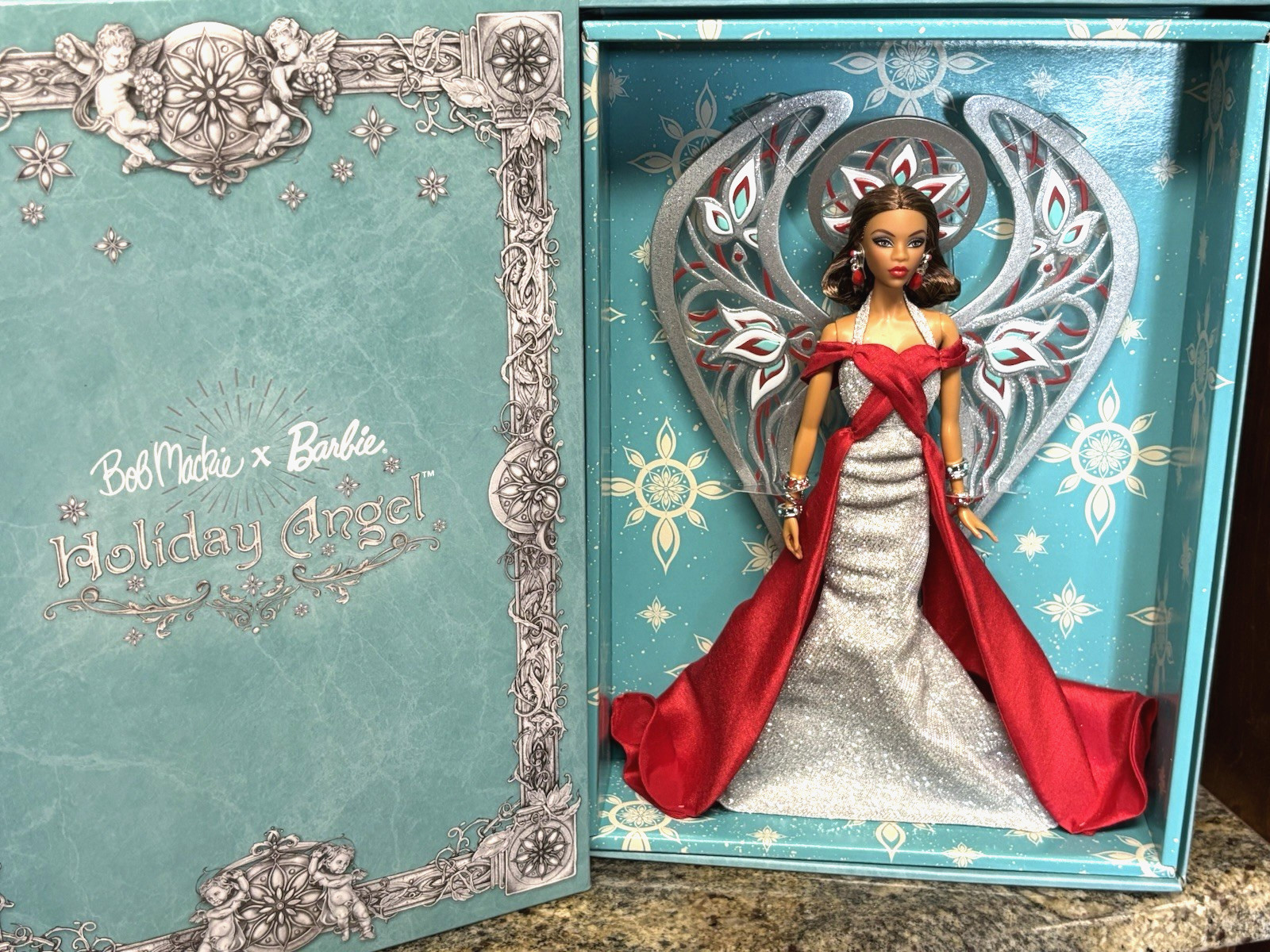 TWO BOB MACKIE 2023 & 2024 HOLIDAY ANGEL'S STUNNING PRISTINE IN SHIPPER