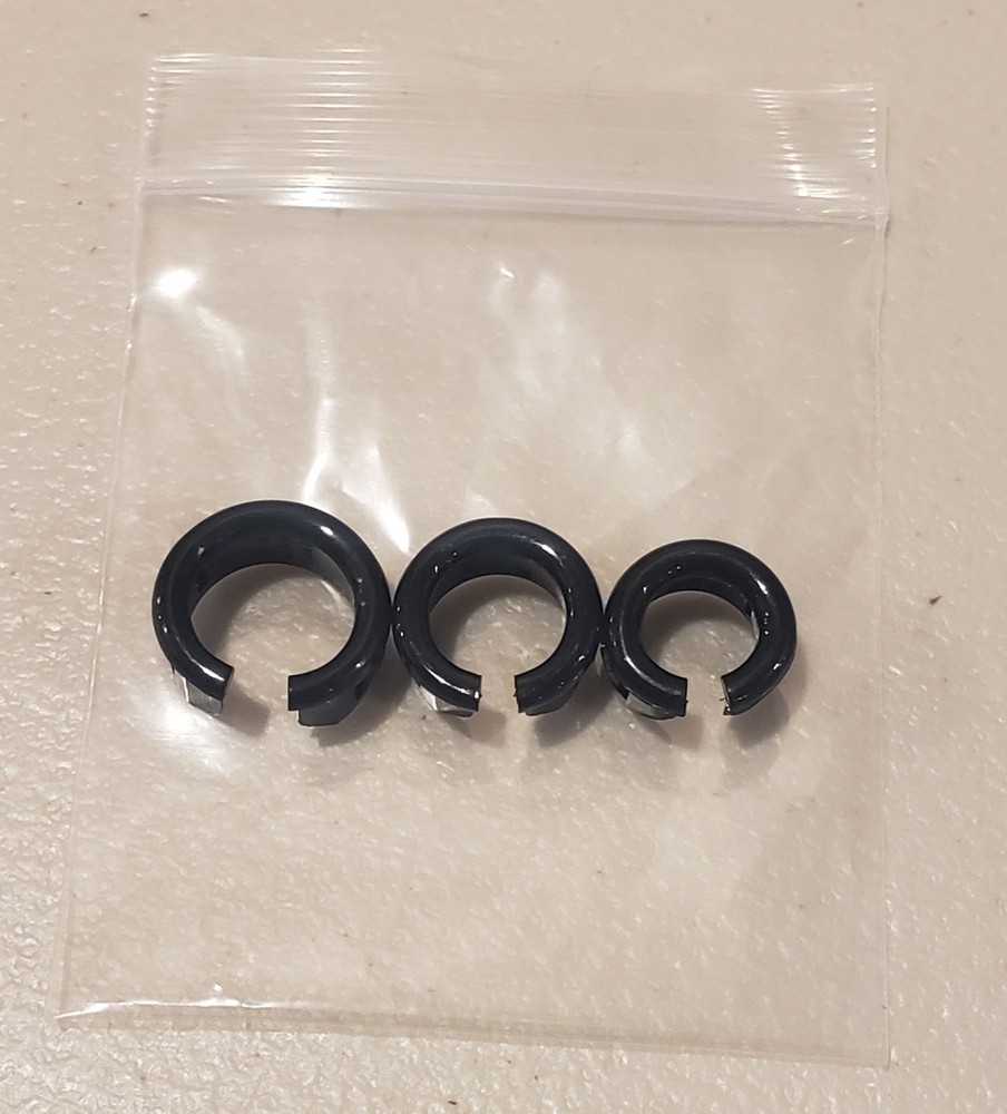Extron Cable Cubby Assorted Grommet Kit, Set of 3