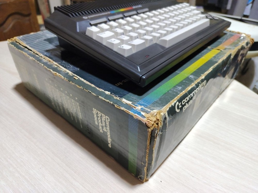 COMMODORE PLUS/4 COMPUTER +4 NTSC Boxed, Vintage