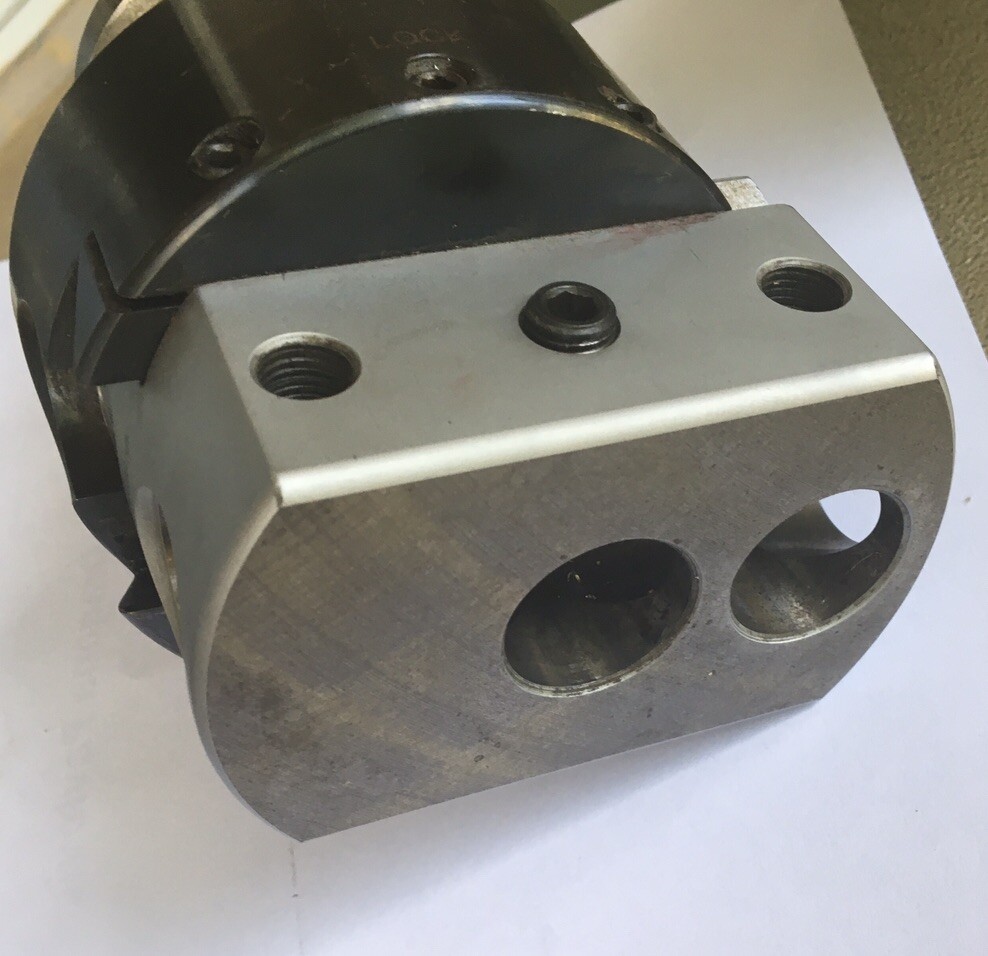 CRITERION BORING HEAD 204 E ON CRITERION BT40 HOLDER