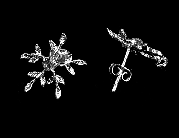 10 pcs Rhinestone Snowflake Earstuds Clear Crystal with Loop Silver Plated EF034