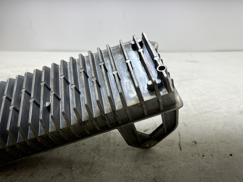 🧷 2021-2025 Tesla Model S Battery Controller Control Module Gen 1 1588205-05-C