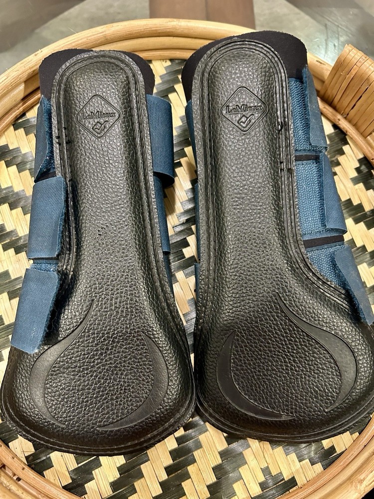 Lemieux Grafter Brushing Boot Size Large. Color : Marine