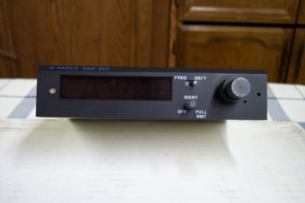 Narco DME 890