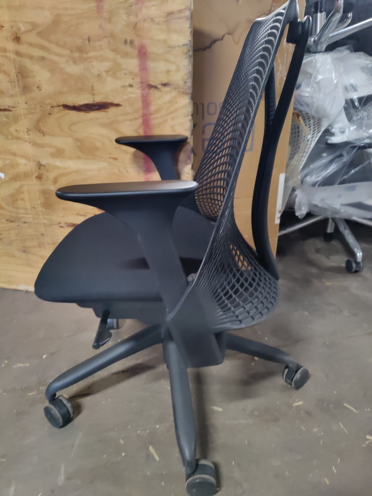 Black Sayl Office Desk Chair Herman Miller Fixed Arms Black Seat/Frame