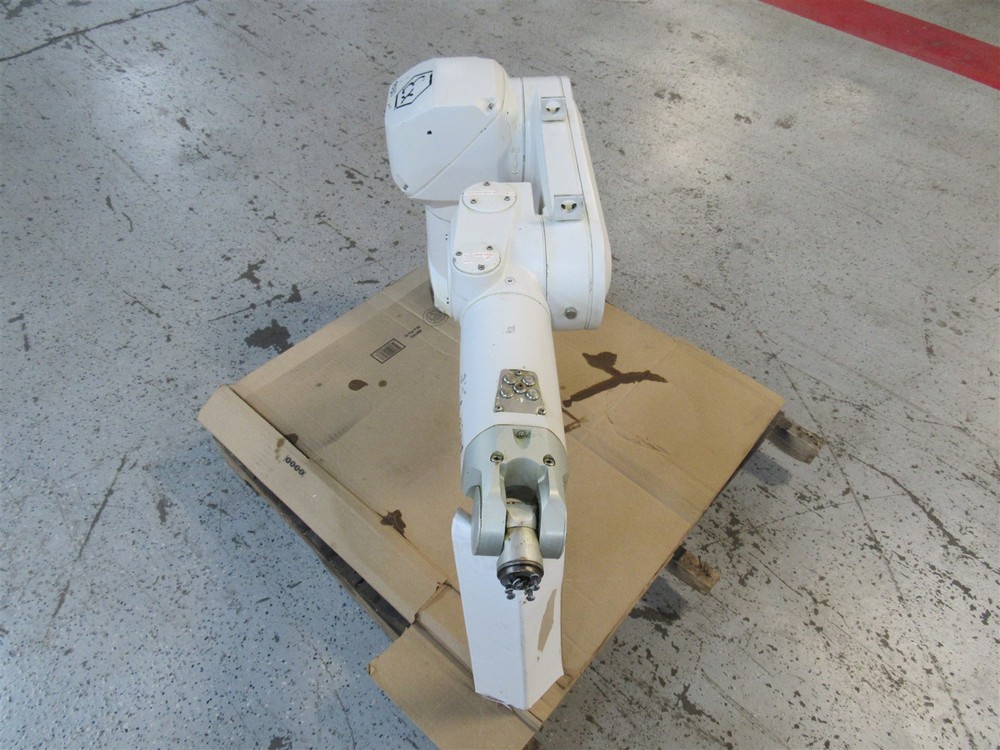 STAUBLI ROBOT ARM ONLY RX60B